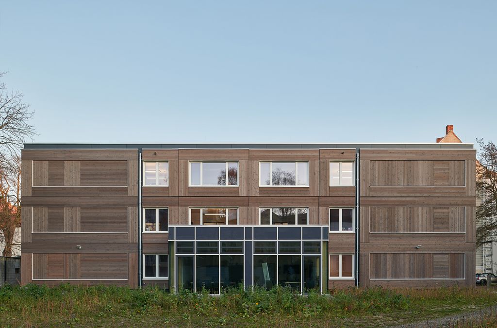Saint Gobain Brüggemann Holzbau Gmbh www.brueggemann-holzbau.de